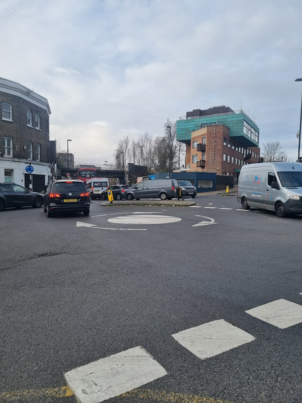 Heavy traffic at Brockley Cross junction, with note that only 3 of the 4 intersections have pedestrian crossings.
