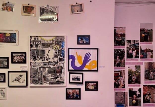 Some of the illustrations and photos at Royal George