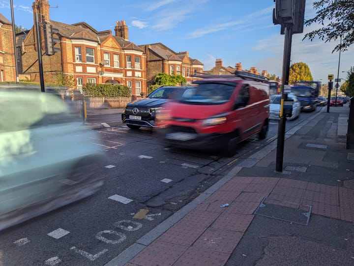 Moving traffic on the B218 Brockley Rise